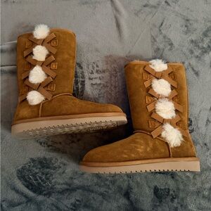 Koolaburra by UGG Tan Suede Winter Boots